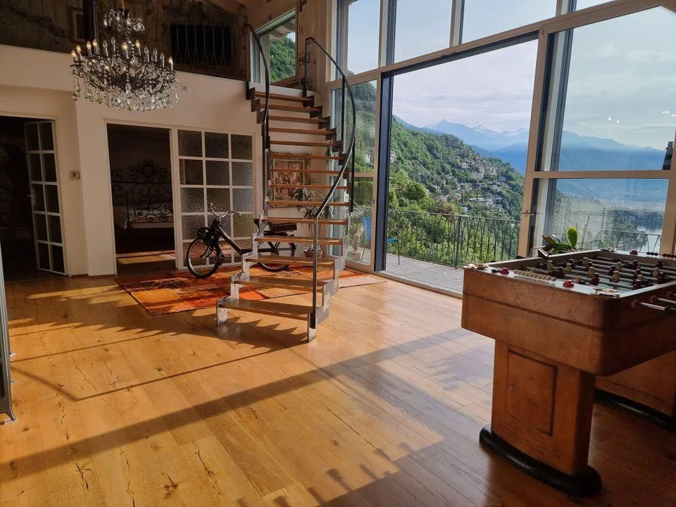 Wo der See auf den Himmel trifft: eine Residenz, die über der Schön...