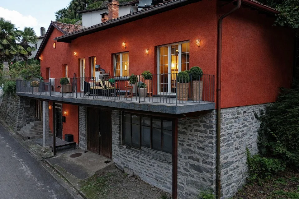 Zweitwohnsitz Haus mit zwei Wohnungen, Garage und Garten | Casa Sec...