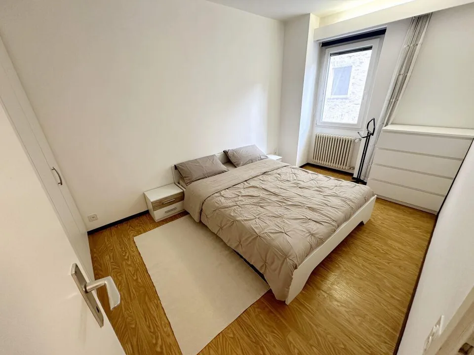 Daneben liegende Doppelhaushälfte mit insgesamt 5,5 Zimmern oder 2 ...