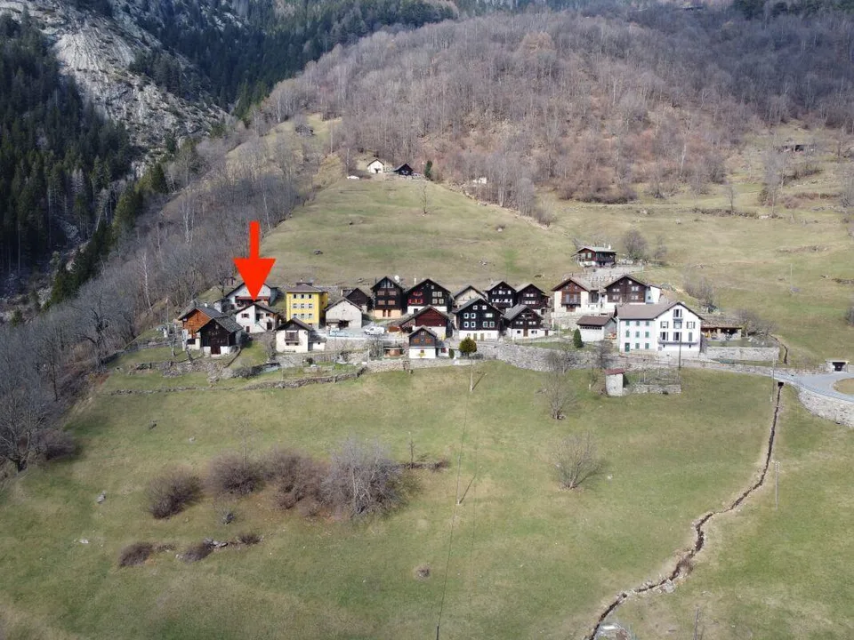 Affascinante casa di montagna rustica con vista panoramica sulla Va...