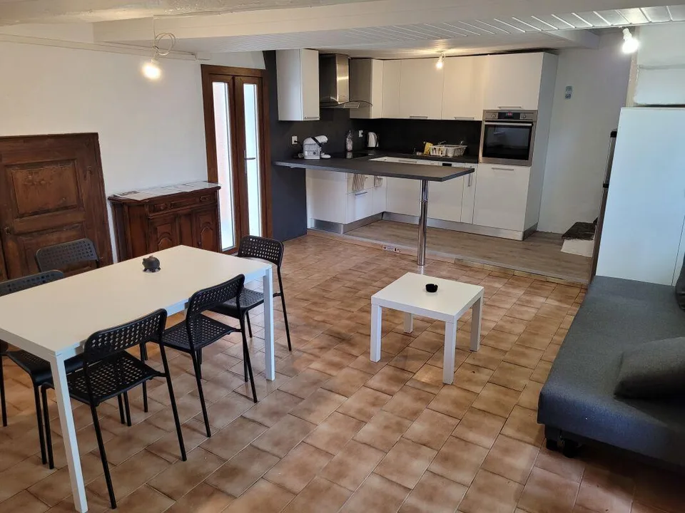 VENDITA/AFFITTO CON RISCATTO: Casa di 4½ locali, rinnovata e con be...