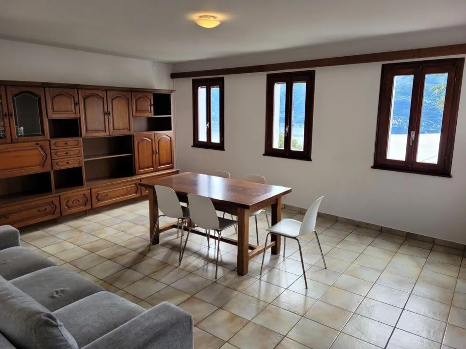 Appartamento di 4½ locali con bellissima vista lago - RESIDENZA SEC...