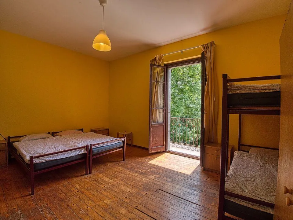 Casa plurifamiliare “Roncaccio” con progetto di 6 Appartamenti e gr...