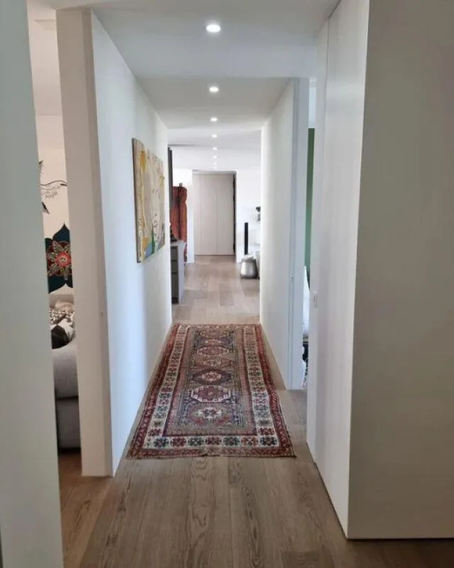 Penthouse charmant avec 4.5 pièces, terrasses panoramiques, confort et style
