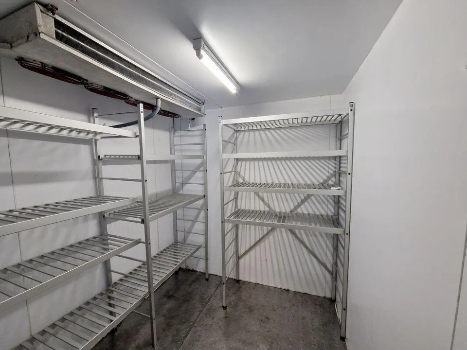 Ristorante arredato ed attrezzato | Möbliertes und ausgestattetes R... – foto 6 di 6
