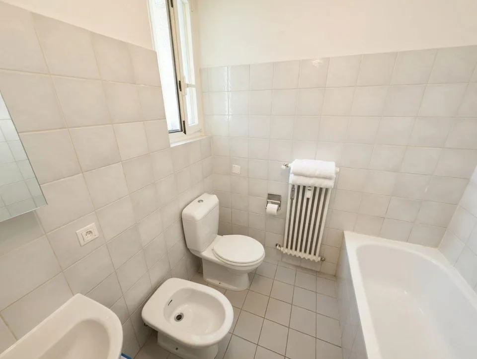 Appartamento di 4.5 locali al secondo piano, con posteggio esterno ... – Foto 7 von 10