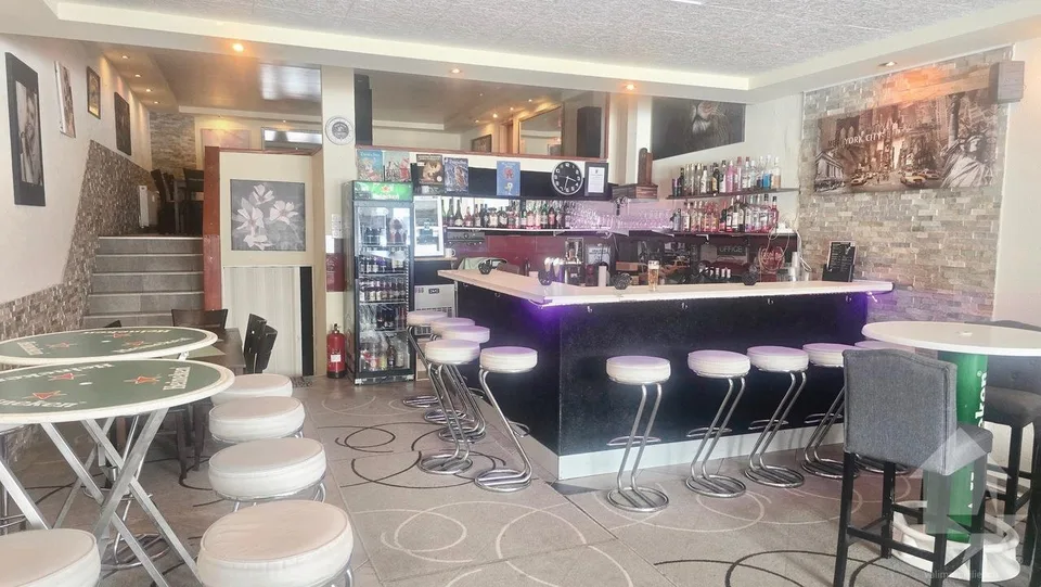 Charmant café-bar situé au centre d’Anzère
