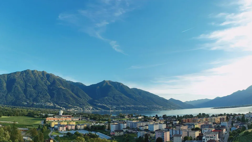 Un’opportunità unica: casa bifamiliare con potenziale edificatorio,...