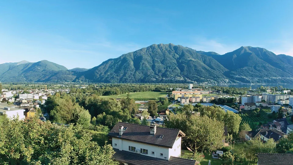 Un’opportunità unica: casa bifamiliare con potenziale edificatorio,...