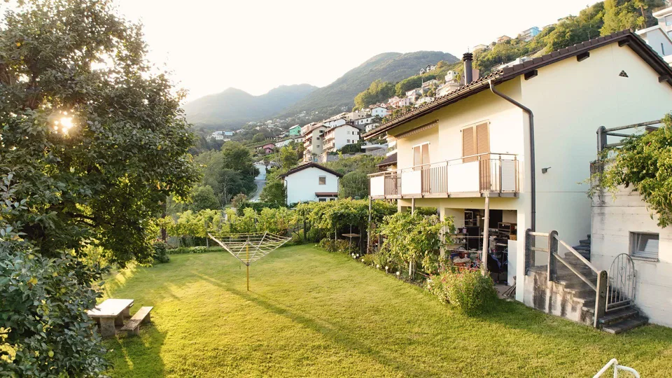 Un’opportunità unica: casa bifamiliare con potenziale edificatorio,... – Foto 8 von 15