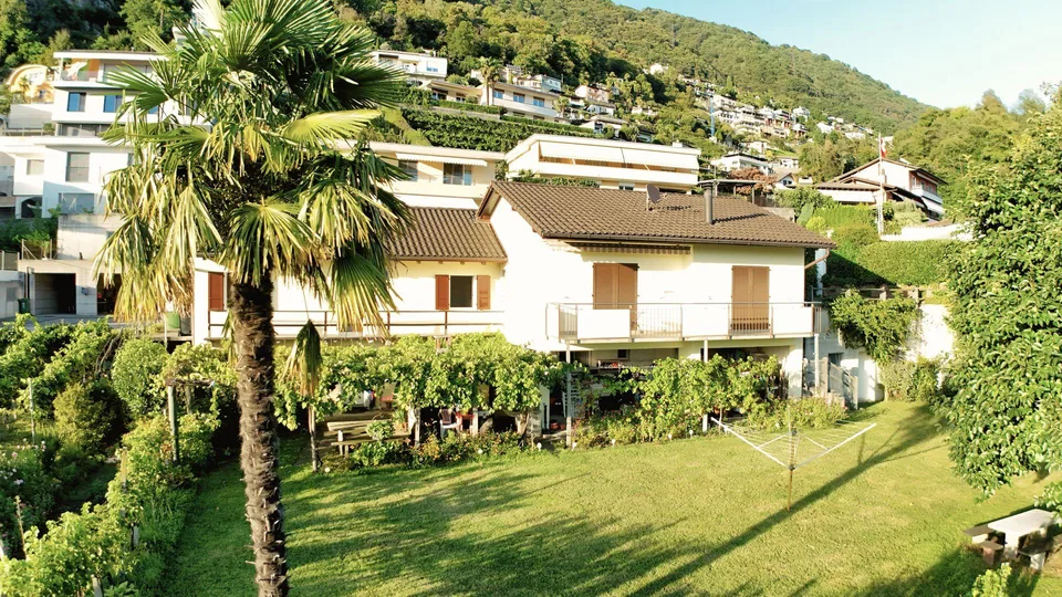 Un’opportunità unica: casa bifamiliare con potenziale edificatorio,...