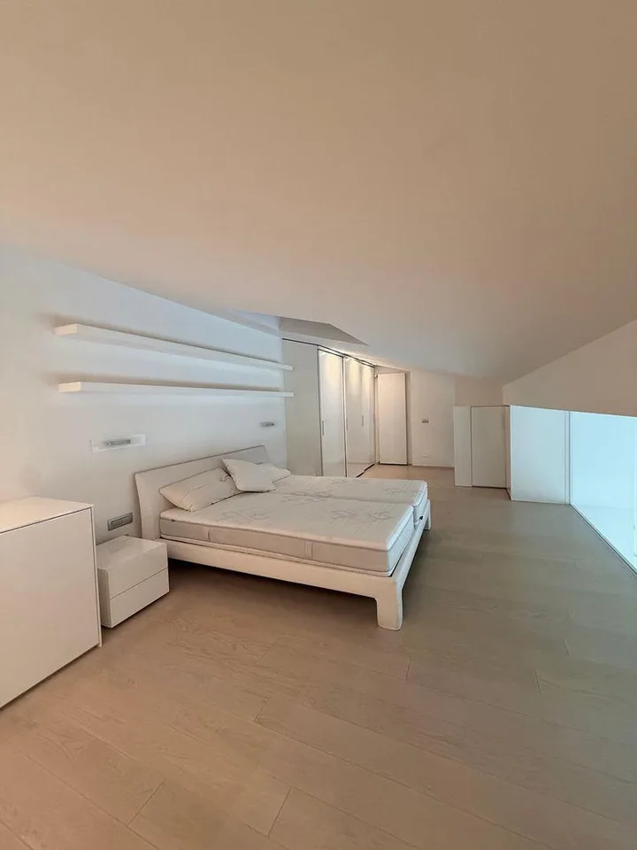 Appartamento di 2,5 locali con piscina e accesso al lago – Foto 10 von 11