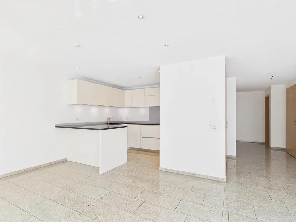 Stilvolles Wohnen mit Loggia in beliebtem Quartier in Visp