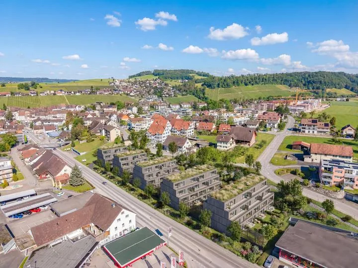 INVESTMENT- CHANCE IN  EGLISAU: 6'884 m² WOHNBAULAND