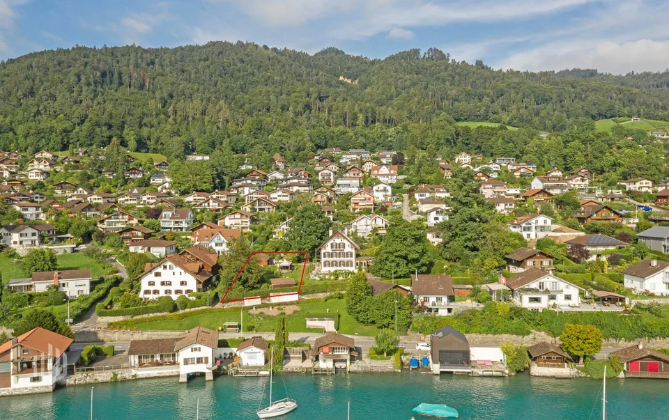 ImmoWyss -  1'113 m2 Bauland am Thunersee – für exklusive Wohnträume