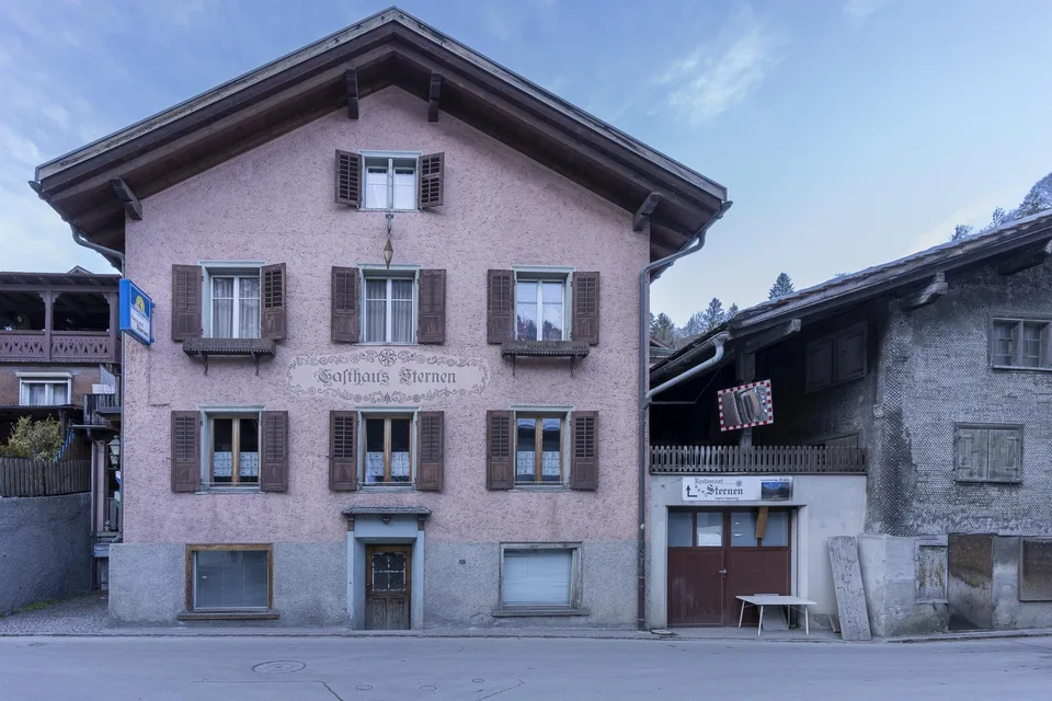 Vielseitiges Anlage- und Entwicklungsobjekt im Dorfkern von Schiers