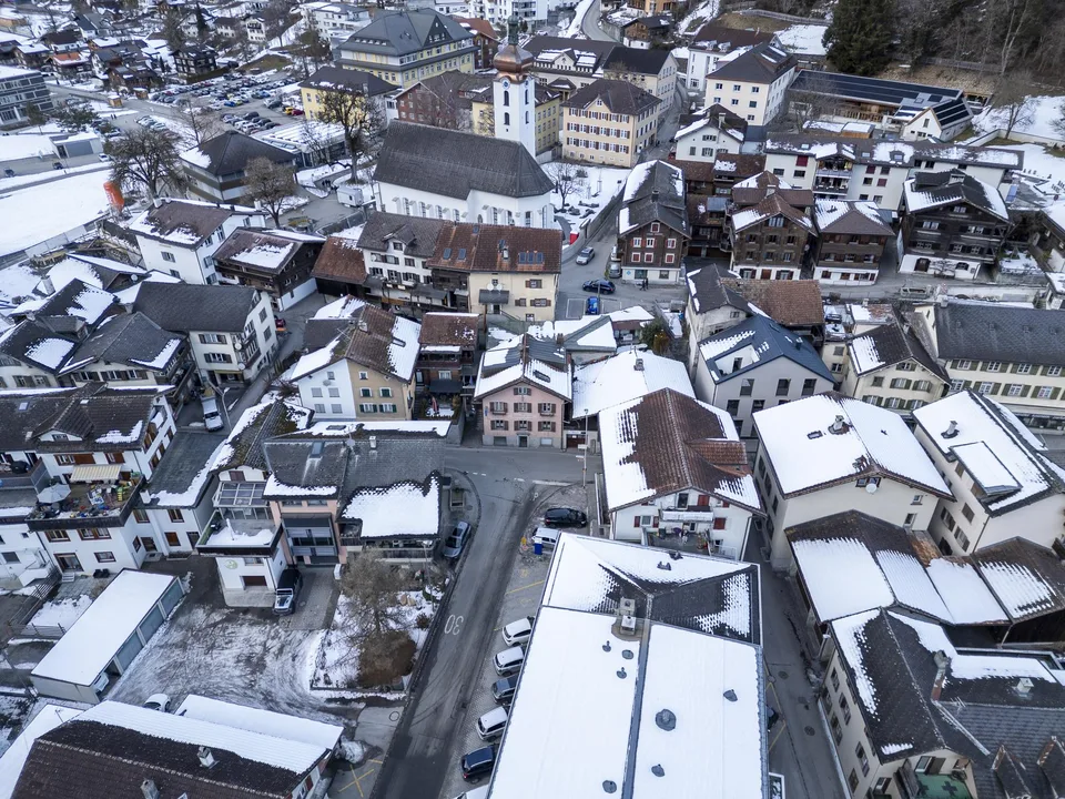 Vielseitiges Anlage- und Entwicklungsobjekt im Dorfkern von Schiers – foto 6 di 6