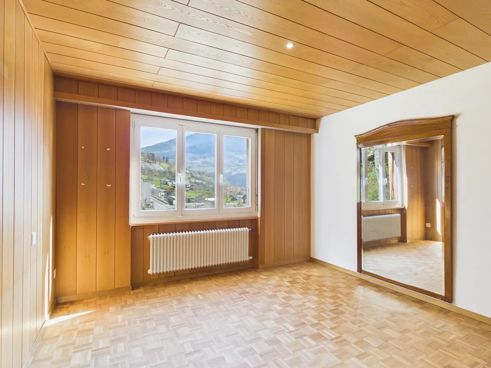 Grosszügige Wohnung mit Garage und Panorama-Aussicht in erhöhter Lage – foto 7 di 11