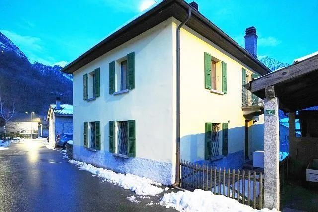 4 1/2-Zimmer-Einfamilienhaus mit Baulandreserve / casa di 4 1/2 loc... – foto 25 di 28