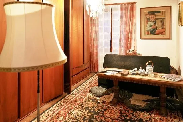 4 1/2-Zimmer-Einfamilienhaus mit Baulandreserve / casa di 4 1/2 loc...