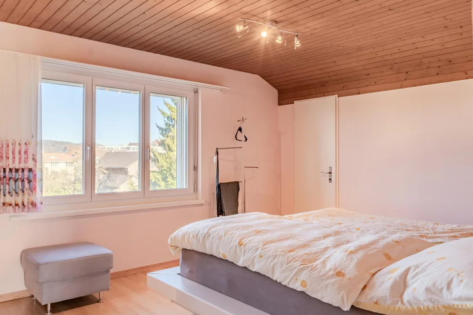 Grosszügige Dachwohnung mit Panoramablick – Foto 6 von 10