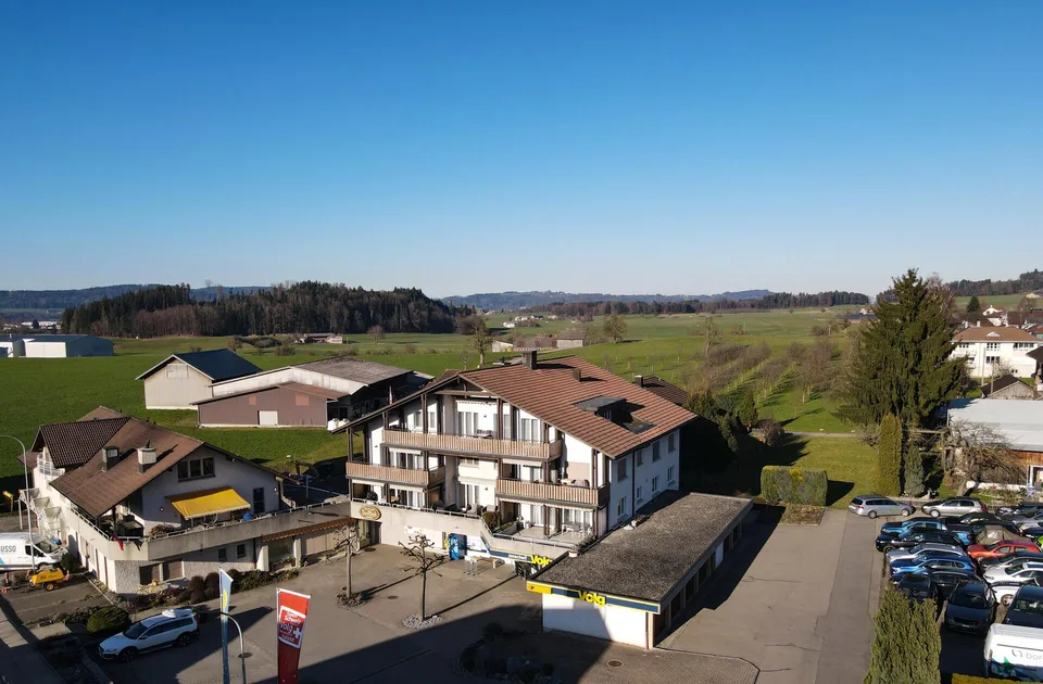 Grosszügige Dachwohnung mit Panoramablick – Foto 9 von 10