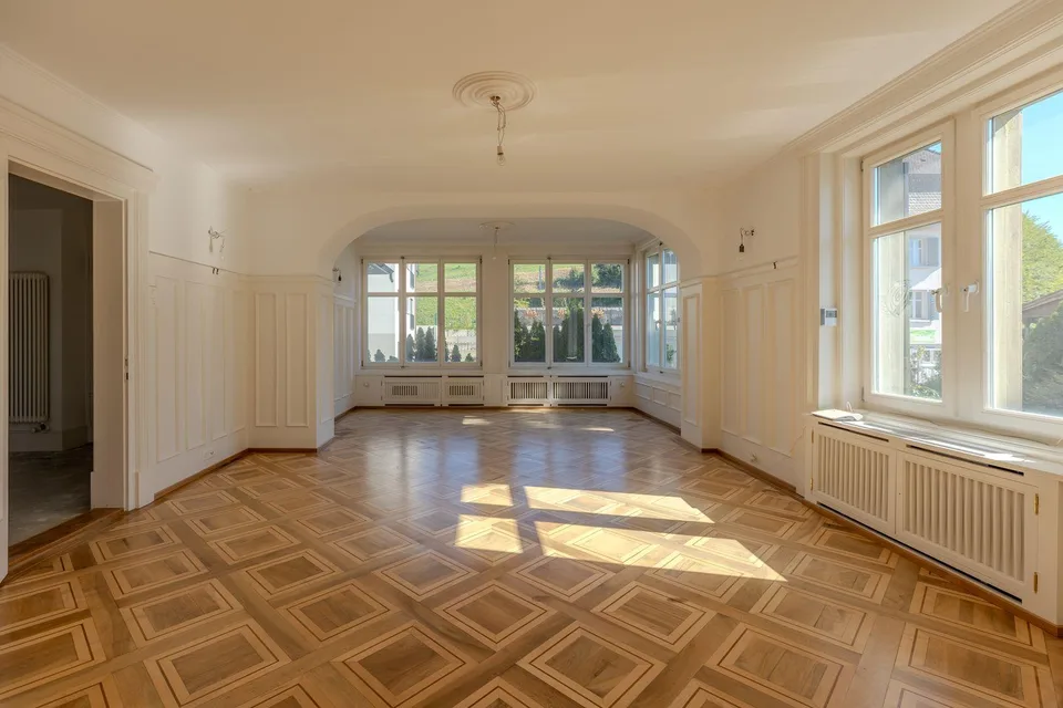 Exklusive Klassizistische Villa  - Residenz und Geschäftssitz
