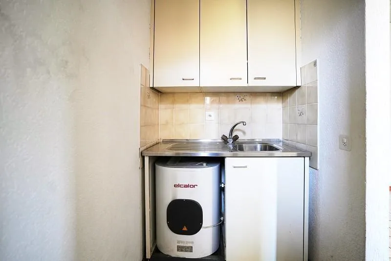 2-Familienhaus im Dorfkern mit 2- und 4-Zimmer-Wohnungen mit Nebeng... – foto 13 di 30