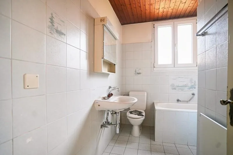 2-Familienhaus im Dorfkern mit 2- und 4-Zimmer-Wohnungen mit Nebeng... – foto 10 di 30