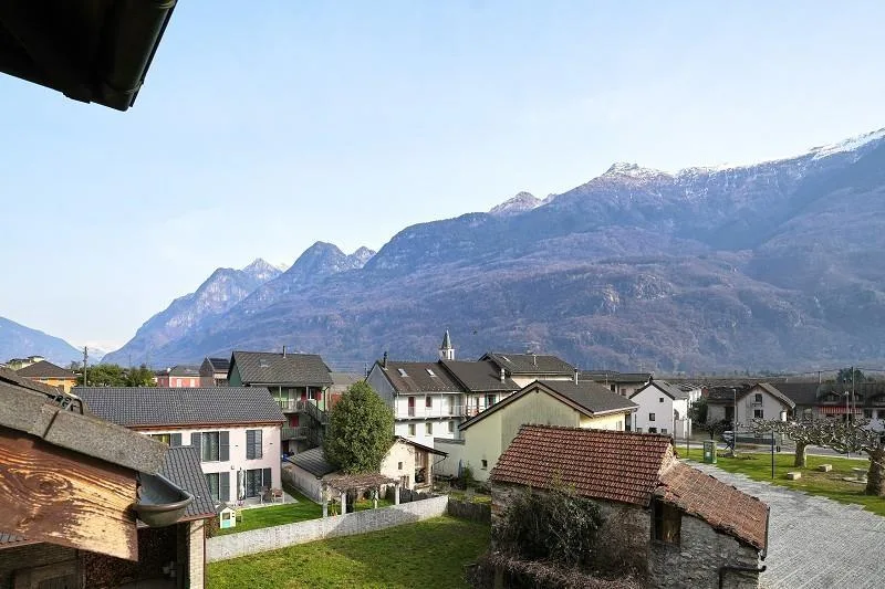 2-Familienhaus im Dorfkern mit 2- und 4-Zimmer-Wohnungen mit Nebeng... – foto 28 di 30