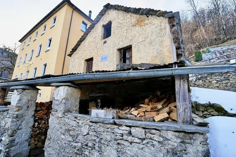 Rustico zum Ausbauen an sehr ruhiger, sonniger Aussichtslage / rust...