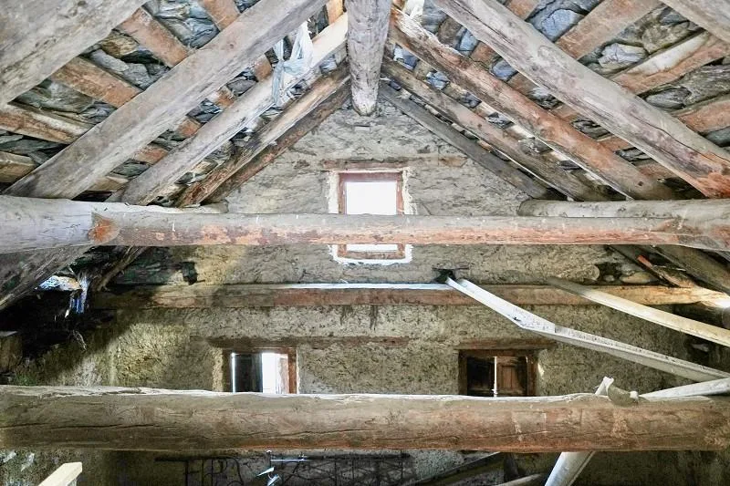 Rustico zum Ausbauen an sehr ruhiger, sonniger Aussichtslage / rust...