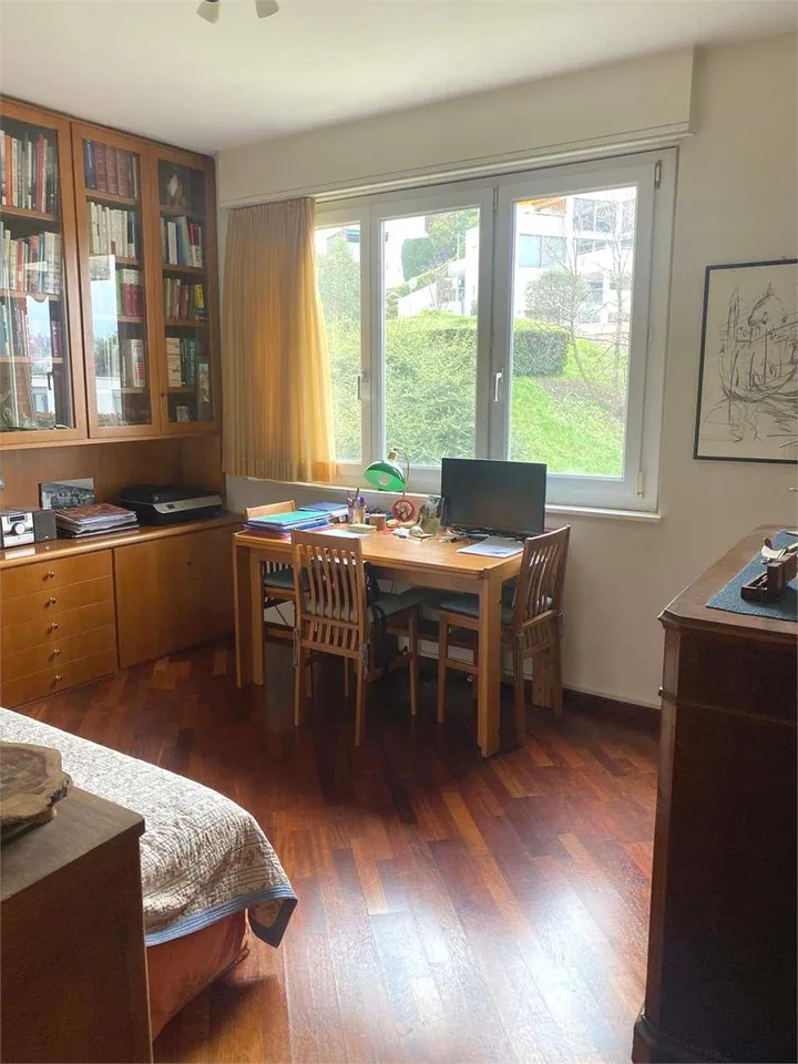 Paradiso confortevole appartamento di 4 locali, con parziale vista lag – Foto 8 von 12