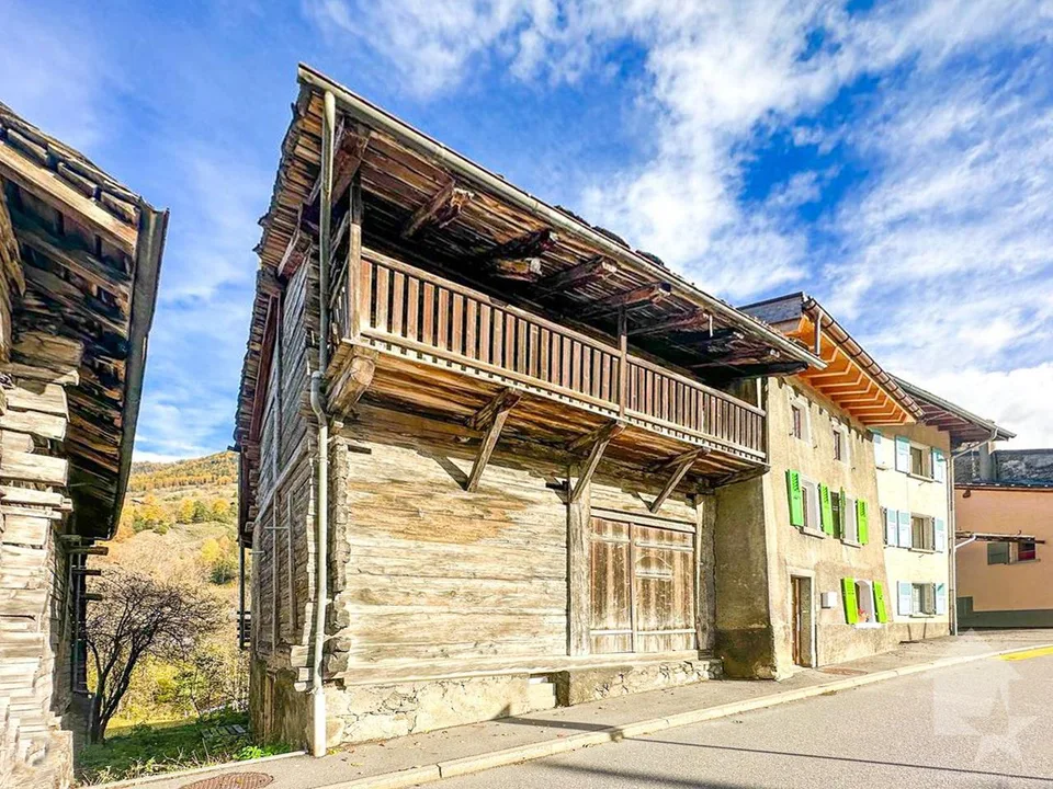 Grange à transformer en résidence principale à Orsières
