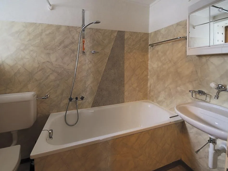 Zweifamilienhaus mit Renovationspotenzial in Seenähe – foto 10 di 13