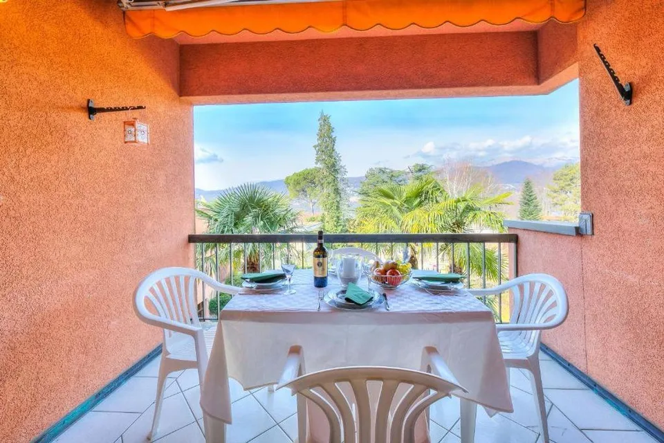 Montagnola - elegante appartamento di 3.5 loc Ristrutturato