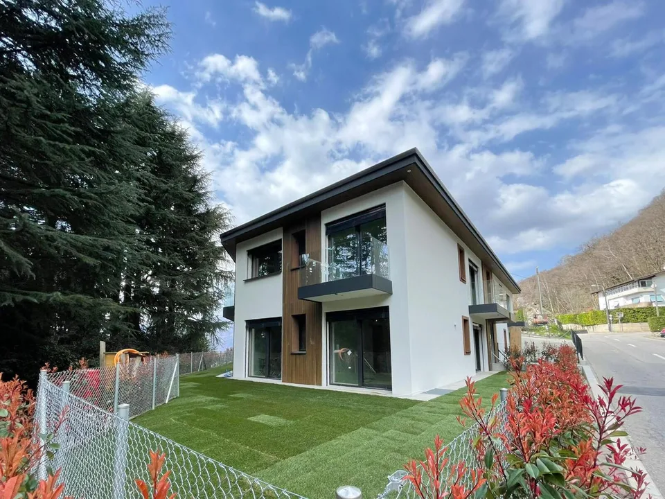 ESCLUSIVO 4.5 LOCALI DI NUOVA COSTRUZIONE CON GIARDINO
