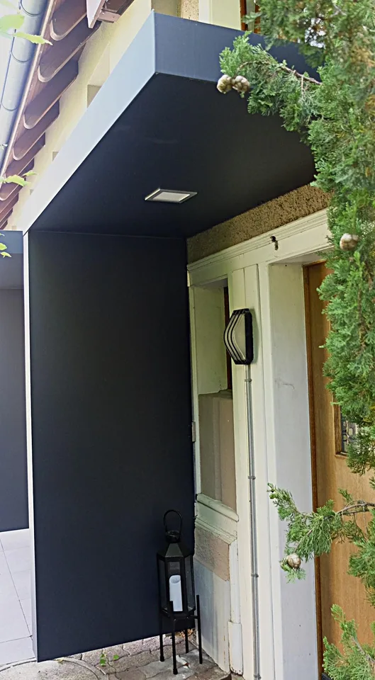 4.5 Zimmer Einfamilienhaus zweiseitig angebaut mit Autoabstellplatz