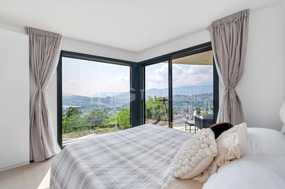 Eleganza Contemporanea con Vista Lago