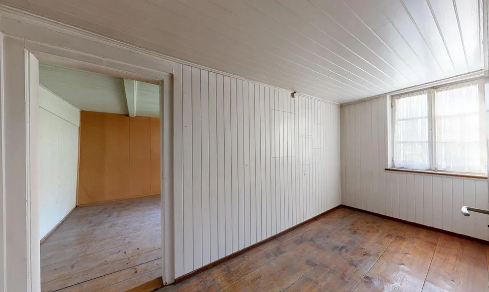 Historisches Doppeleinfamilienhaus am Waldrand mit Ausbaupotenzial