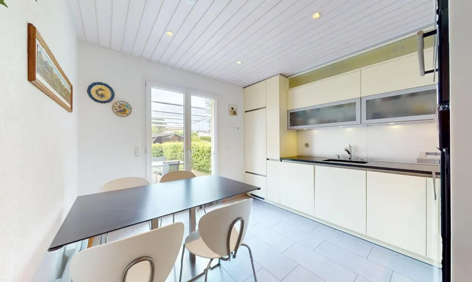 Renovated family house with independent studio