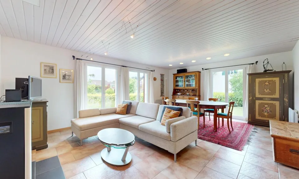 Renovated family house with independent studio