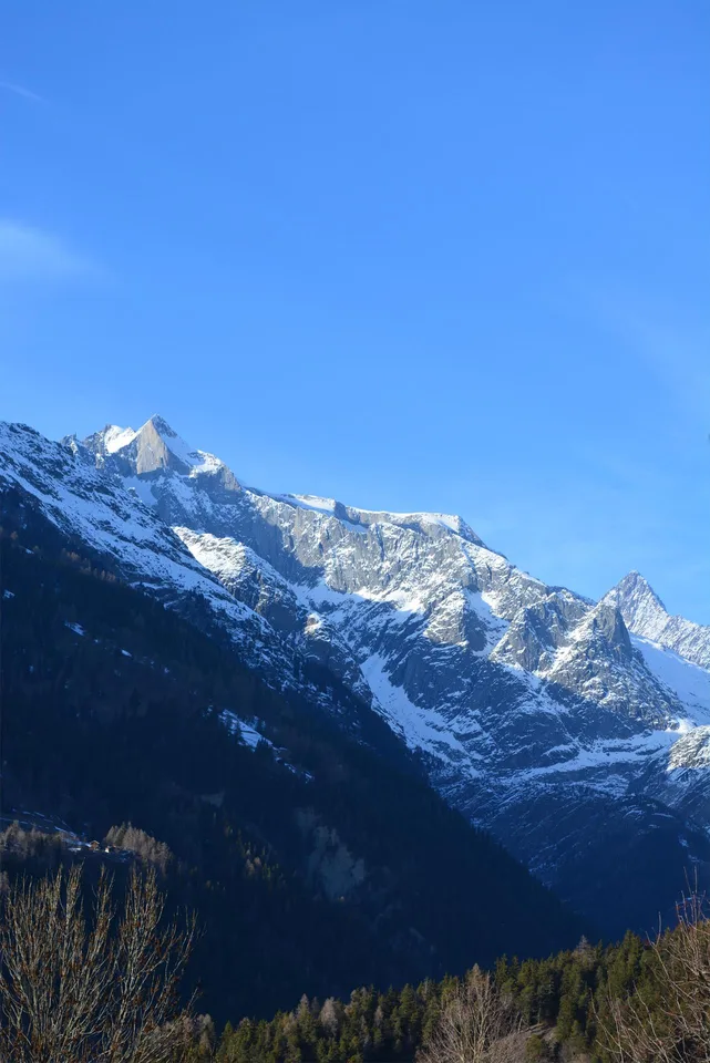 Sonnige 3.5-Terrassen-Wohnung mit grandioser Aussicht – Foto 16 von 17