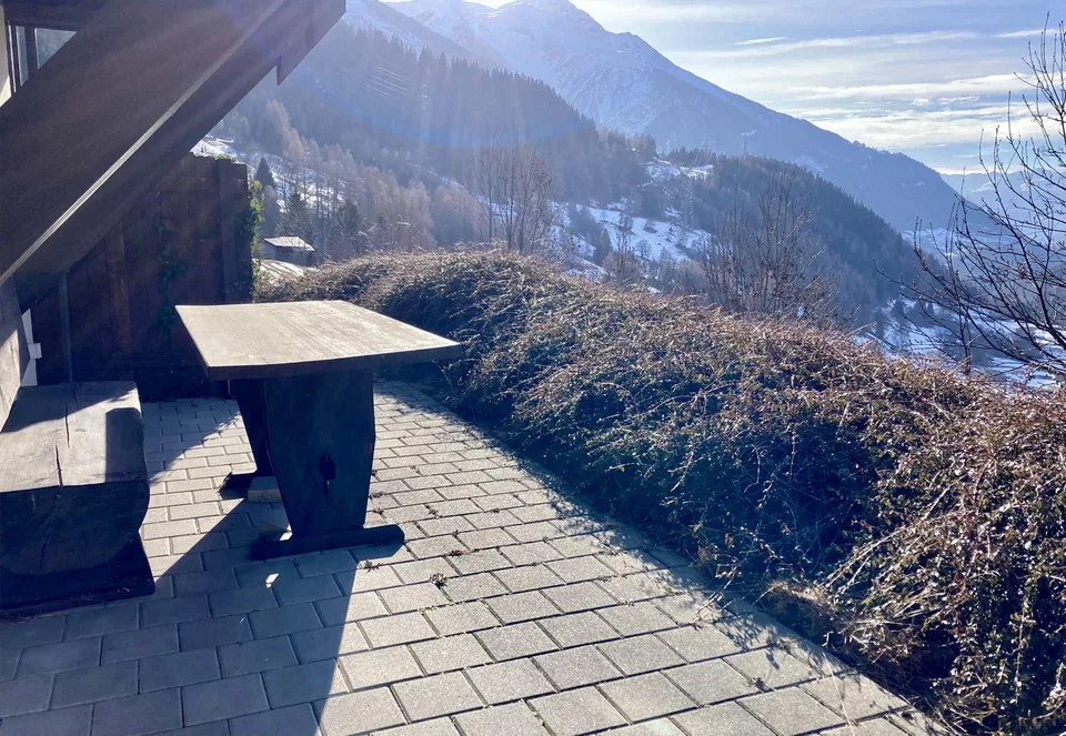 Sonnige 3.5-Terrassen-Wohnung mit grandioser Aussicht – Foto 15 von 17