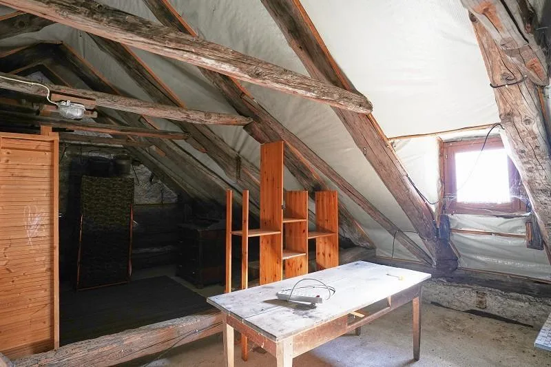 2-Familienhaus mit Rustico im Dorfkern / casa bifamiliare con rusti... – Foto 28 von 30