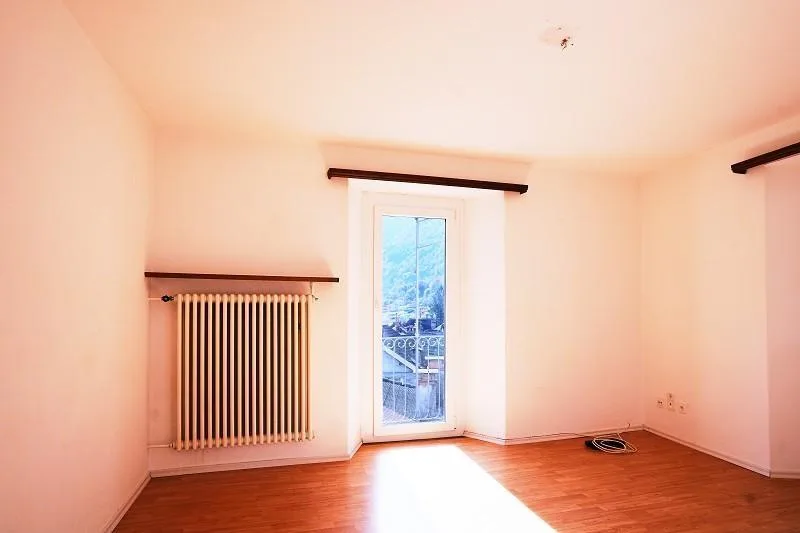 2-Familienhaus mit Rustico im Dorfkern / casa bifamiliare con rusti... – Foto 14 von 30