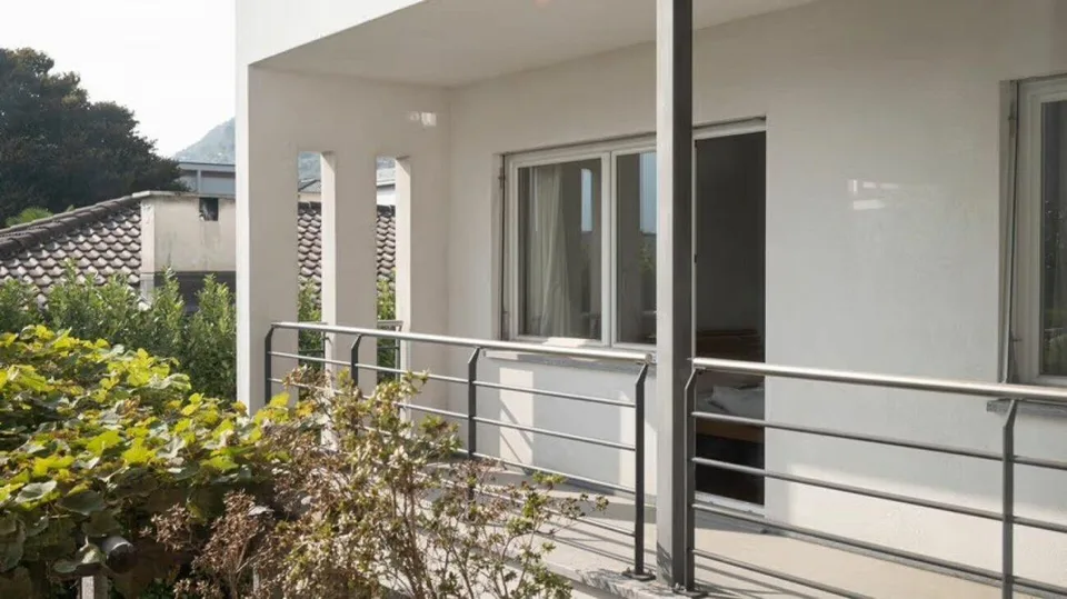 Splendida bifamigliare con piscina - Sementina – Foto 11 von 12