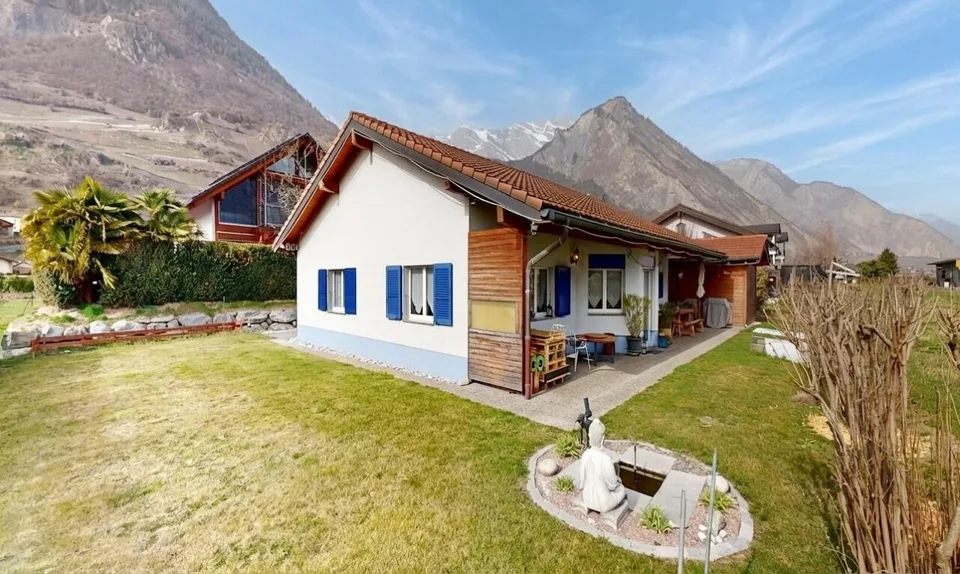 Saillon - Villa familiare, grande giardino e potenziale di espansione