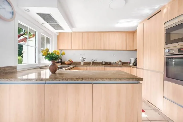 EXKLUSIVES LANDHAUS MIT GESCHICHTE – IDEAL FÜR MEHRGENERATIONSWOHN... – Foto 6 von 9