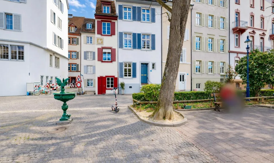 Exklusives Wohnen am Rhein mit Blick auf das Basler Münster